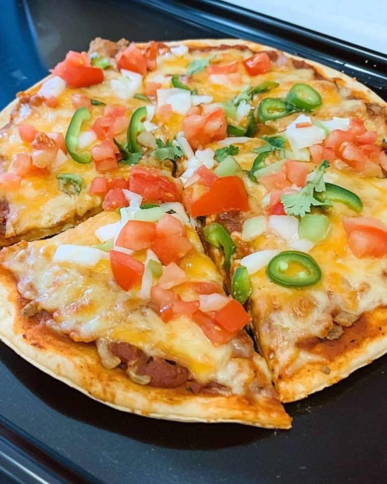 COPYCAT TACO BELL MEXICAN PIZZA IS BETTER THAN THE ORIGINAL