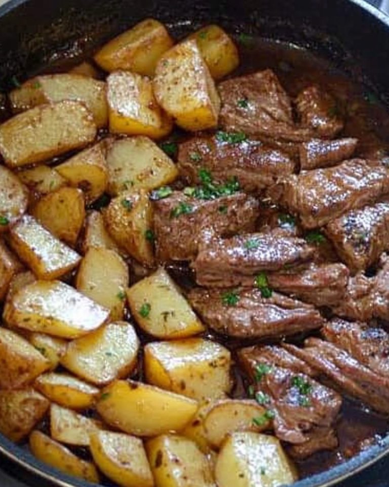 GARLIC BUTTER STEAK AND POTATOES SKILLET